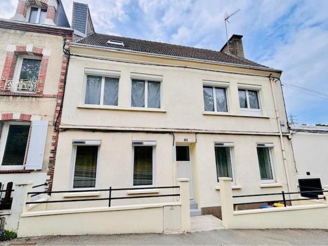 Duplex Parapluies De Cherbourg Netflix Parking Buitenkant foto